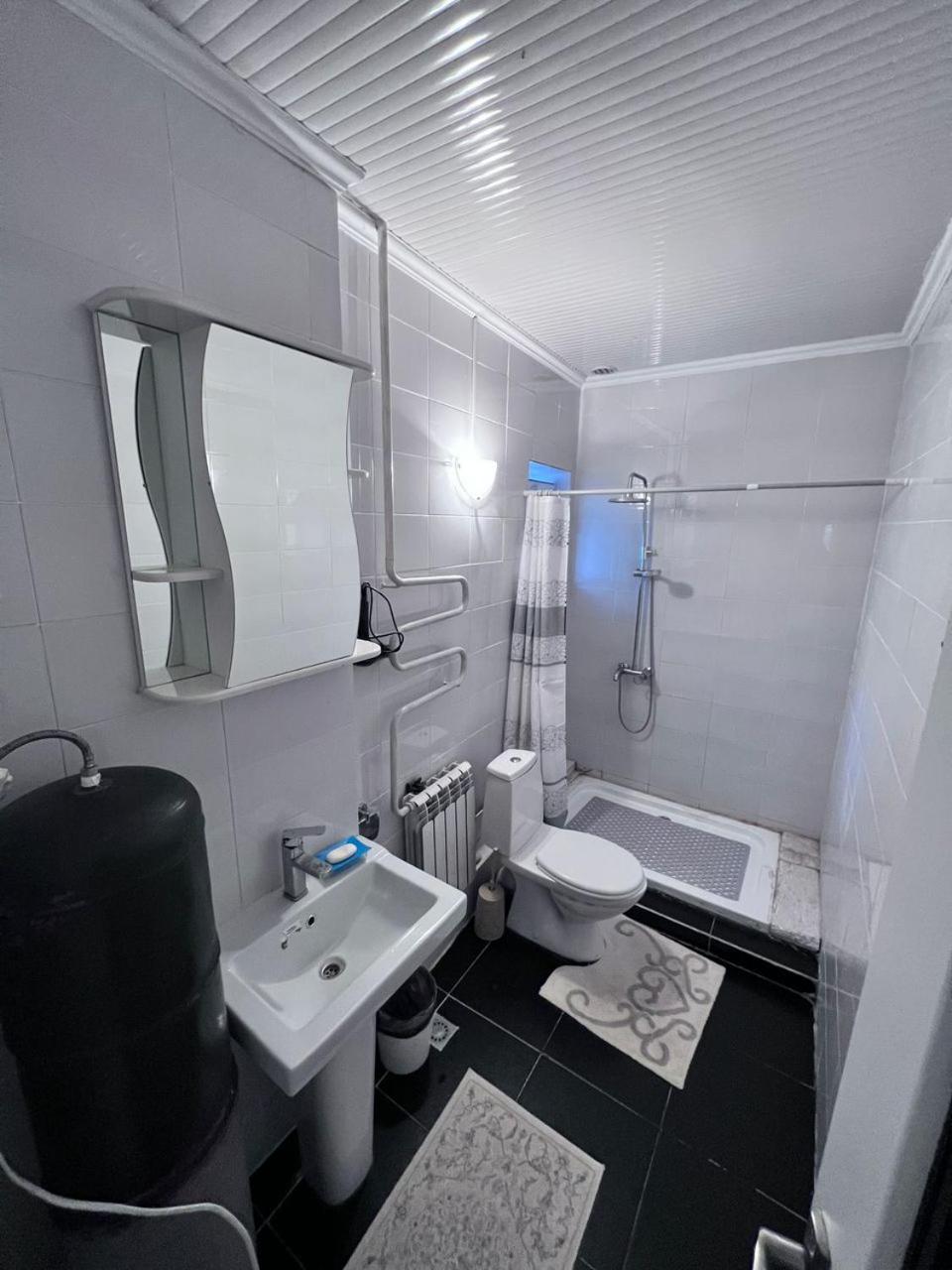 Turan Guesthouse Karakol Dış mekan fotoğraf