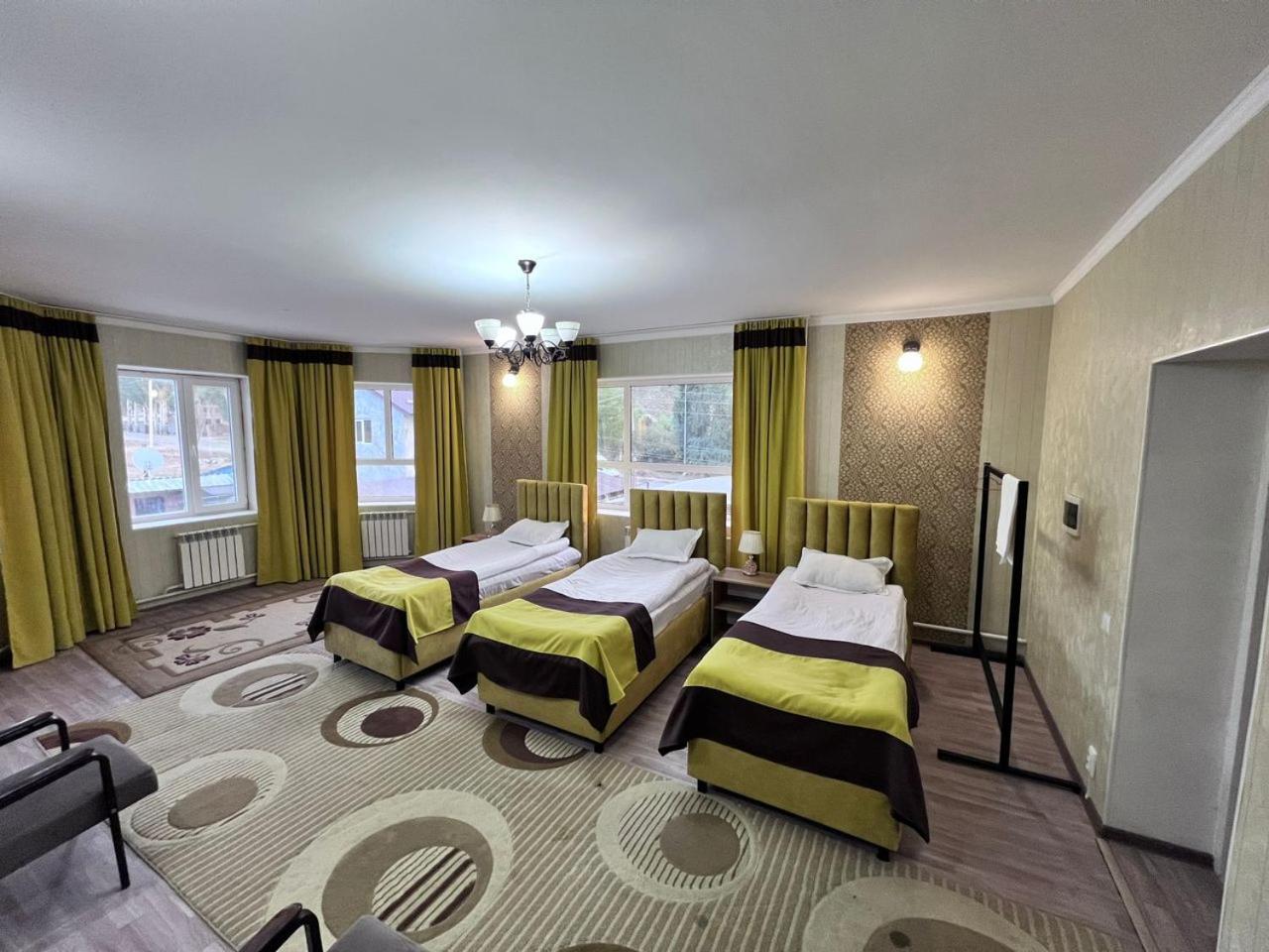 Turan Guesthouse Karakol Dış mekan fotoğraf