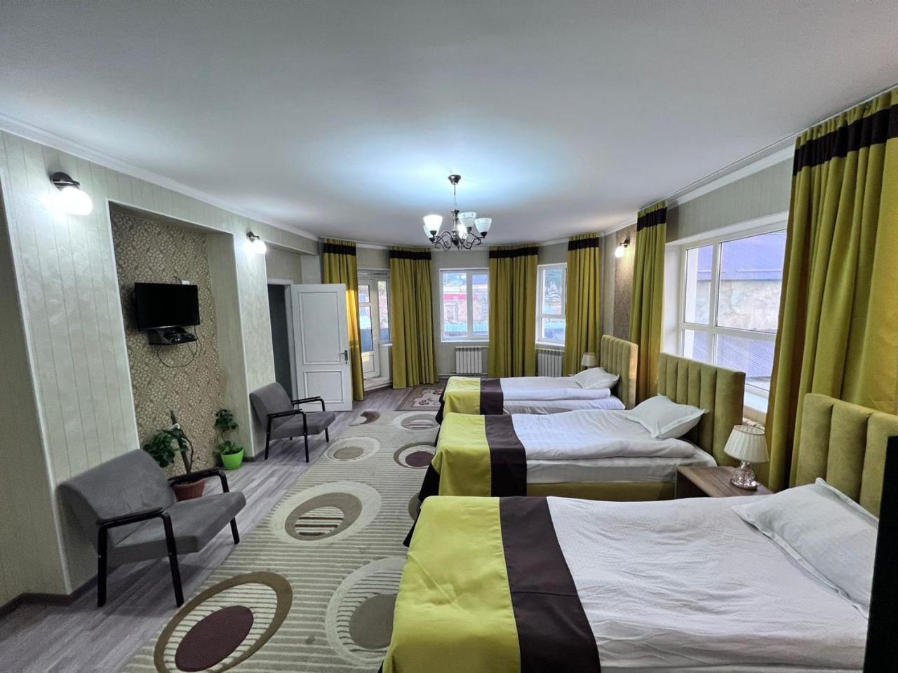 Turan Guesthouse Karakol Dış mekan fotoğraf