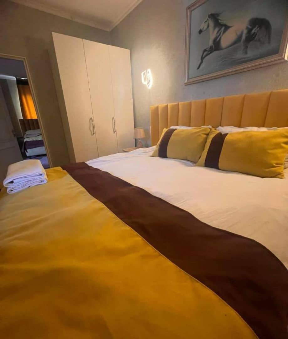 Turan Guesthouse Karakol Dış mekan fotoğraf