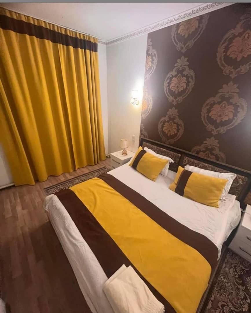 Turan Guesthouse Karakol Dış mekan fotoğraf